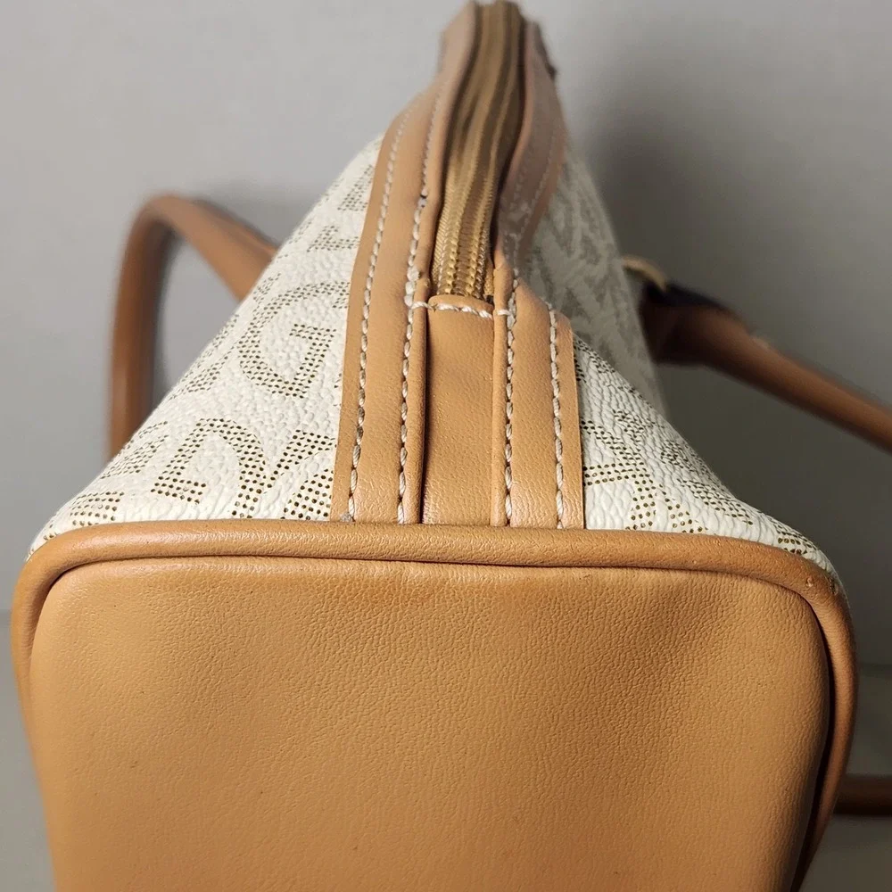 Gianni Bernini Signature Logo Satchel Handbag‎ Tan Beige